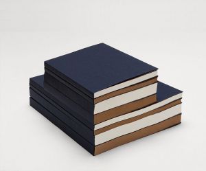 | SB Art | מגוון מוצרי אומנות איכותיים קנבסים, סקצ'בוקים וכו' The BLUE Heavy Cover sketchbook sewing White/Kraft paper 60/120 sheets flat open